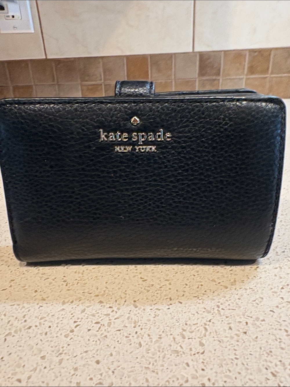 kate spade black pebbled leather bifold wallet Lkie New!